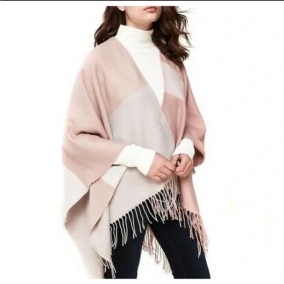 SOIA & KYO Yadira Neutral Wrap Shawl Fringe Trim Woven Scarf NWT - Picture 1 of 11